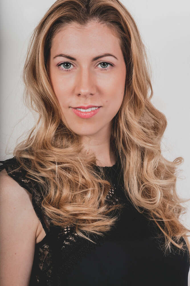 Lisa Holl (Hoffmann-ART)